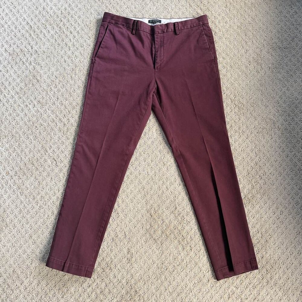 Banana Republic Aiden Slim Fit Rapid Movement Chinos Maroon Mens 35 x 32